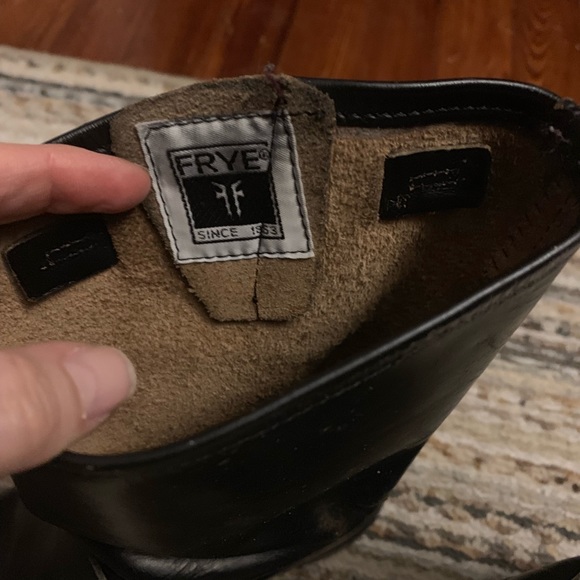 Used Frye Veronica Short Boots distressed - Picture 4 of 8